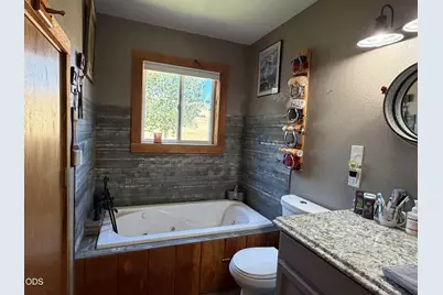 27710 Picnic Creek Road, Mount Vernon, OR 97865 - Photo 41