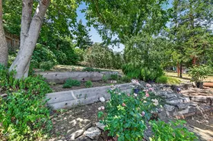 635 Chestnut St, Ashland, OR 97520 - Photo 25