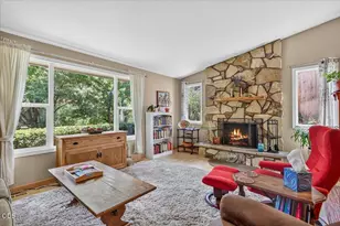 635 Chestnut St, Ashland, OR 97520 - Photo 3