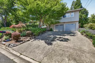 635 Chestnut St, Ashland, OR 97520 - Photo 31