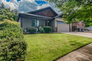 751 Tivoli Dr, Medford, OR 97501 - Photo 23