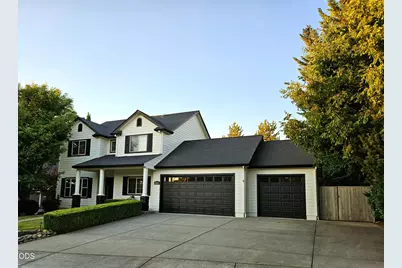 241 Fieldbrook Court, Medford, OR 97504 - Photo 3