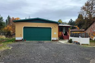 805 Redwood Ave, Butte Falls, OR 97522 - Photo 1