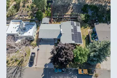 1011 Newcastle Avenue, Klamath Falls, OR 97601 - Photo 3