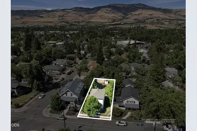 541 Fairview Street, Ashland, OR 97520 - Photo 47
