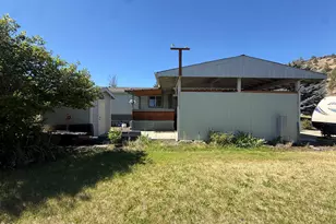345 SW C St, Madras, OR 97741 - Photo 29