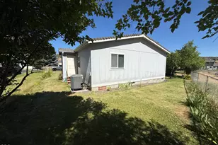 345 SW C St, Madras, OR 97741 - Photo 27