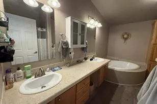 345 SW C St, Madras, OR 97741 - Photo 15