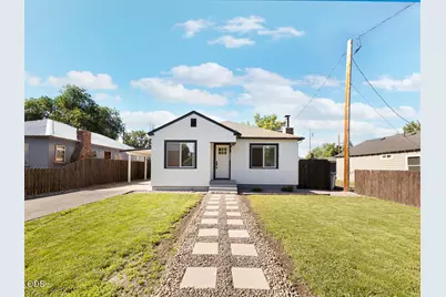 2326 Wantland Avenue, Klamath Falls, OR 97601 - Photo 1