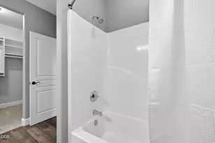 19358 S W Laurelhurst Way, Bend, OR 97702 - Photo 27