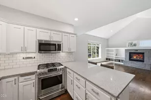 19358 S W Laurelhurst Way, Bend, OR 97702 - Photo 17