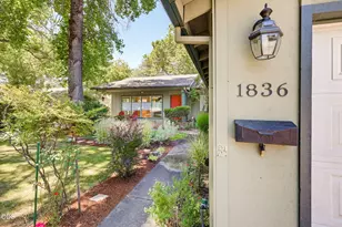 1836 Woodlawn Dr, Medford, OR 97504 - Photo 5