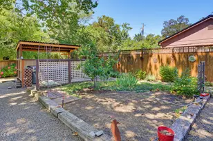 1836 Woodlawn Dr, Medford, OR 97504 - Photo 59