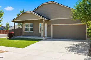2502 NW Glen Oak Ave, Redmond, OR 97756 - Photo 3