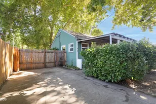 805 Taylor St, Medford, OR 97504 - Photo 5