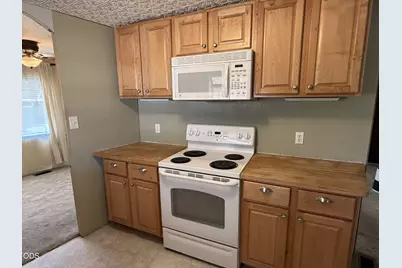 2600 Stearns Way #SPC 5B, Medford, OR 97501 - Photo 9
