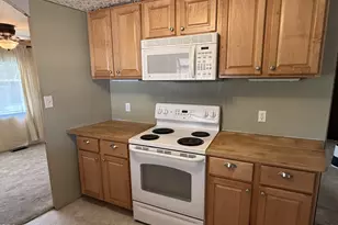 2600 Stearns Way, Medford, OR 97501 - Photo 9