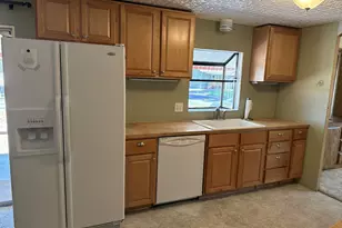 2600 Stearns Way, Medford, OR 97501 - Photo 7