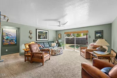 1348 Ramada Avenue, Medford, OR 97504 - Photo 3