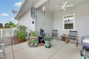 684 Golden Peak Dr, Central Point, OR 97502 - Photo 13