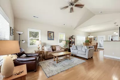 684 Golden Peak Drive, Central Point, OR 97502 - Photo 19