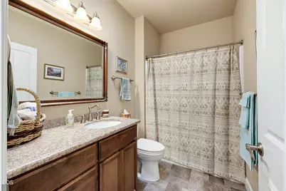 684 Golden Peak Drive, Central Point, OR 97502 - Photo 35
