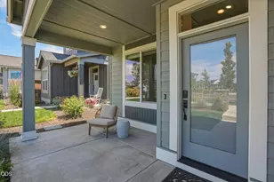 20855 SE Caldera Dr, Bend, OR 97702 - Photo 7