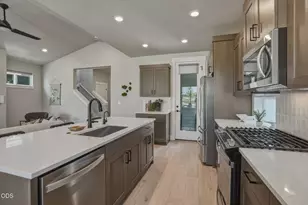 20855 SE Caldera Dr, Bend, OR 97702 - Photo 15