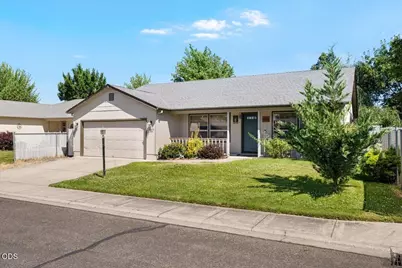 669 Karic Way, Eagle Point, OR 97524 - Photo 1