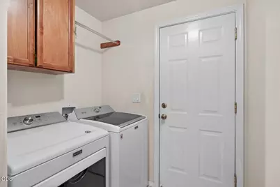 669 Karic Way, Eagle Point, OR 97524 - Photo 17