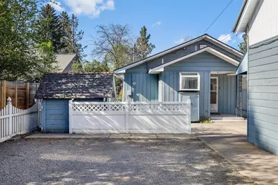 195 SE Roosevelt Avenue, Bend, OR 97702 - Photo 13