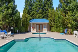 1111 SE Catherine Way, Grants Pass, OR 97526 - Photo 31