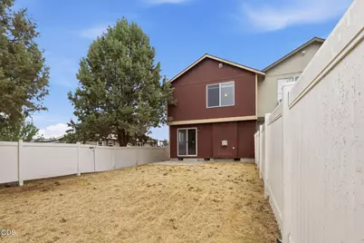 2213 SW 22nd Street, Redmond, OR 97756 - Photo 31