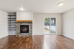 2213 SW 22nd St, Redmond, OR 97756 - Photo 3