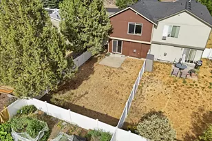 2213 SW 22nd St, Redmond, OR 97756 - Photo 39