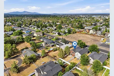 2213 SW 22nd Street, Redmond, OR 97756 - Photo 41