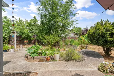 322 N 3rd Street, Central Point, OR 97502 - Photo 59