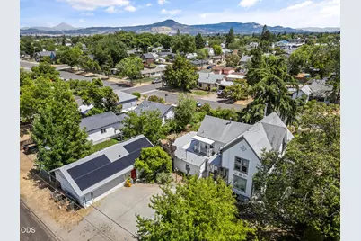 322 N 3rd Street, Central Point, OR 97502 - Photo 63