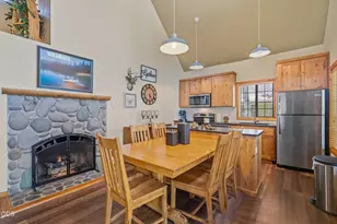 57499 Circle Four Ln, Sunriver, OR 97707 - Photo 13