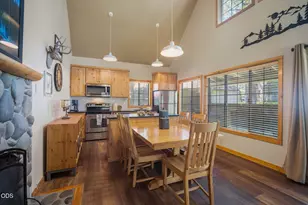 57499 Circle Four Ln, Sunriver, OR 97707 - Photo 15
