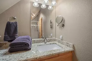 57499 Circle Four Ln, Sunriver, OR 97707 - Photo 37