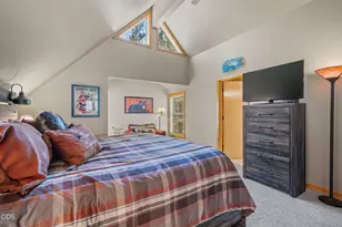 57499 Circle Four Ln, Sunriver, OR 97707 - Photo 33