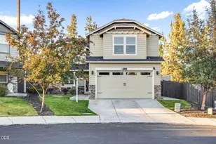 20496 SE Clover Crst Ct, Bend, OR 97702 - Photo 1