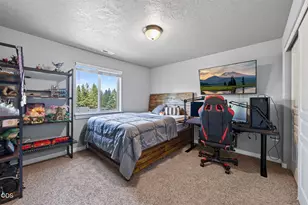 20496 SE Clover Crst Ct, Bend, OR 97702 - Photo 35