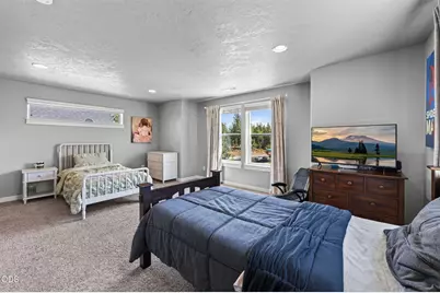 20496 SE Clover Crest Court, Bend, OR 97702 - Photo 39