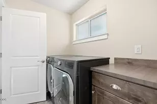 63195 Black Powder Ln, Bend, OR 97701 - Photo 29