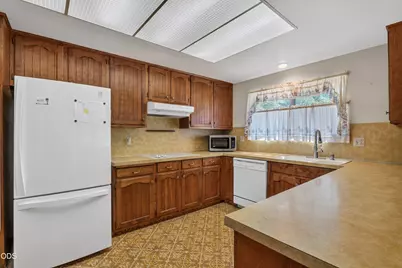 539 Roan Drive, Grants Pass, OR 97526 - Photo 11