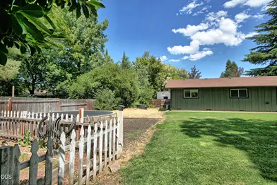 2162 Happy Valley Drive, Medford, OR 97501 - Photo 37