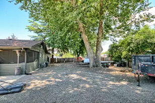 2162 Happy Valley Dr, Medford, OR 97501 - Photo 45