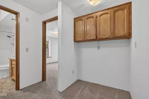 1408 NE Heritage Dr, Grants Pass, OR 97526 - Photo 25
